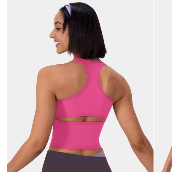 NWT Halara Softlyzero™ Plush U Neck Racerback Cut Out Cropped Tank Top Medium - Picture 2 of 9